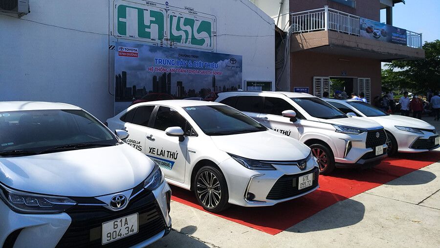 Trưng bày và Tư vấn Công nghệ An toàn Toyota Safety Sense (TSS) tại Trường lái An Cư